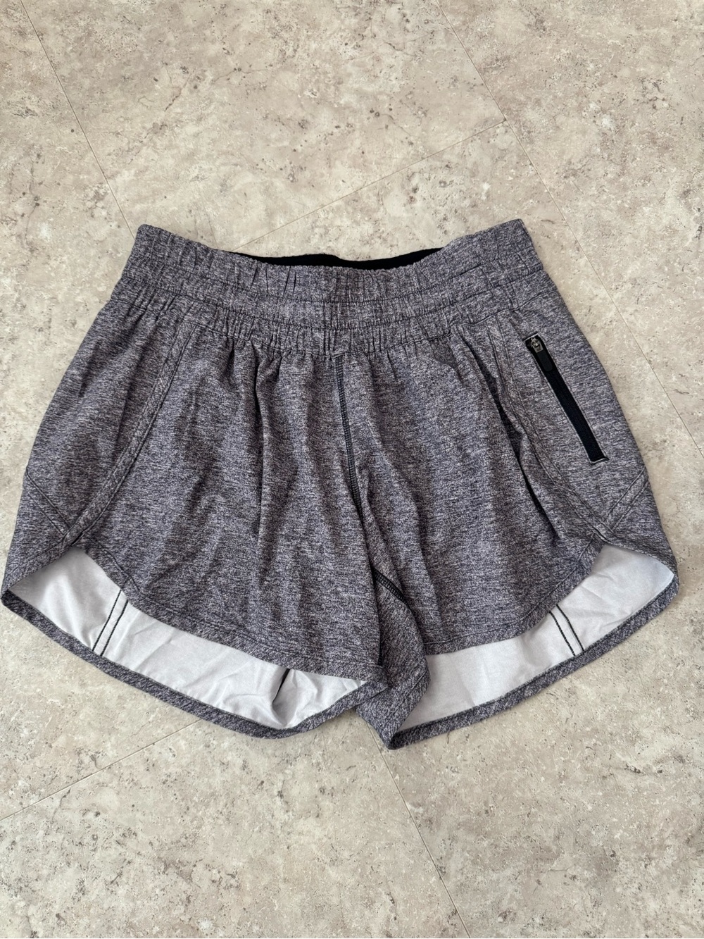 Lululemon Tracker Low-Rise Lined Short 4" - Picture 15 of 16